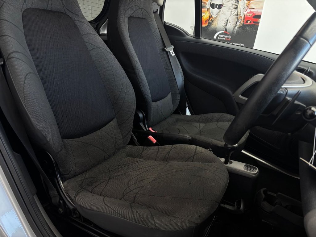 USED 2012 62 SMART FORTWO 0.8 CDI Passion Coupe 2dr Diesel SoftTouch Euro 5 (54 bhp) 