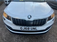 USED 2018 68 SKODA KAROQ 1.6 TDI SE SUV 5dr Diesel Manual Euro 6 (s/s) (115 ps) GREAT VALUE MPV, BLUETOOTH, ALLOYS, FULL SERVICE HISTORY,