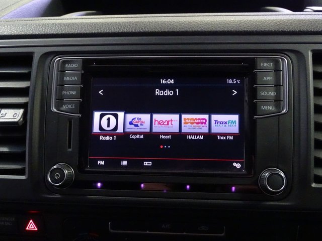 2019 Volkswagen Transporter 2L Highline 5dr - Photo 8