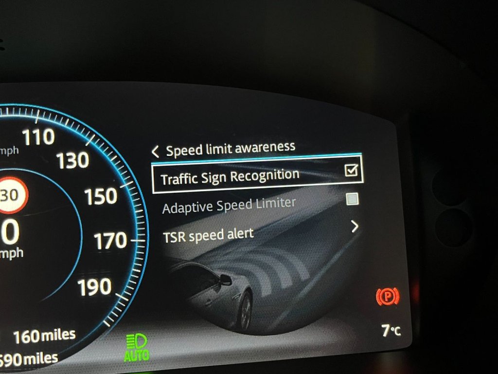 USED 2019 19 JAGUAR XJ 3.0d V6 R-Sport Saloon 4dr Diesel Auto Euro 6 (s/s) (300 ps) 