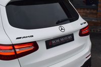 USED 2018 10 MERCEDES-BENZ GLC 4.0 GLC63 V8 BiTurbo AMG S (Premium) SUV 5dr Petrol SpdS MCT 4MATIC+ Euro 6 (s/s) (510 ps) PAN ROOF / AMG EXHAUST / 360