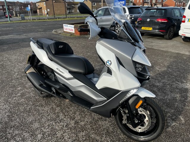 2021 bmw c 400 400 gt scooter petrol cvt euro 5 (33 ps) 2 owners* sat nav* bluetooth phone and audio* heated... photo