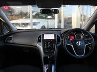 USED 2014 14 VAUXHALL ASTRA 2.0 CDTi Tech Line Hatchback 5dr Diesel Auto Euro 5 (165 ps) 