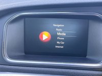 USED 2016 66 VOLVO V40 2.0 D2 Momentum Hatchback 5dr Diesel Manual Euro 6 (s/s) (120 ps) www.suffolkcarcentre.co.uk - Located at Lowestoft
