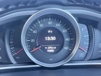USED 2016 66 VOLVO V40 2.0 D2 Momentum Hatchback 5dr Diesel Manual Euro 6 (s/s) (120 ps) www.suffolkcarcentre.co.uk - Located at Lowestoft