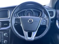 USED 2016 66 VOLVO V40 2.0 D2 Momentum Hatchback 5dr Diesel Manual Euro 6 (s/s) (120 ps) www.suffolkcarcentre.co.uk - Located at Lowestoft