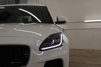 USED 2020 70 JAGUAR E-PACE 2.0 D150 R-Dynamic S SUV 5dr Diesel Manual Euro 6 (s/s) (150 ps) FANTASTIC CONDITION WITH LOW MILEAGE