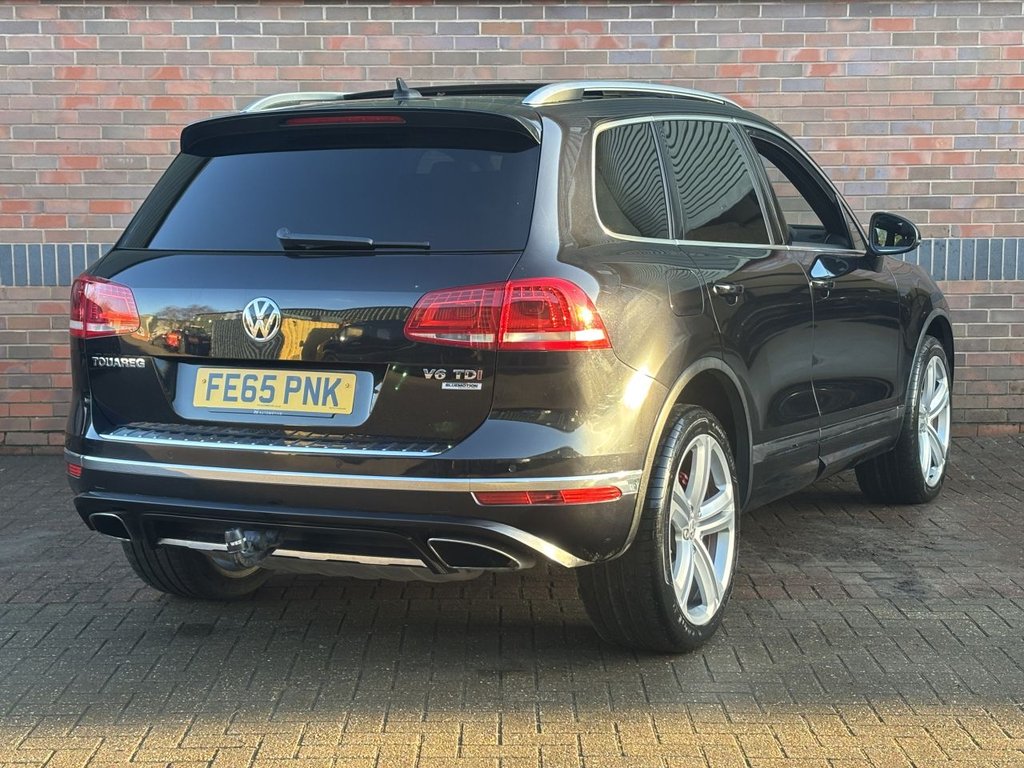 USED 2015 65 VOLKSWAGEN TOUAREG 3.0 TDI V6 BlueMotion Tech R-Line SUV 5dr Diesel Tiptronic 4WD Euro 6 (s/s) (262 ps) DYNAUDIO|PAN ROOF|TOW BAR