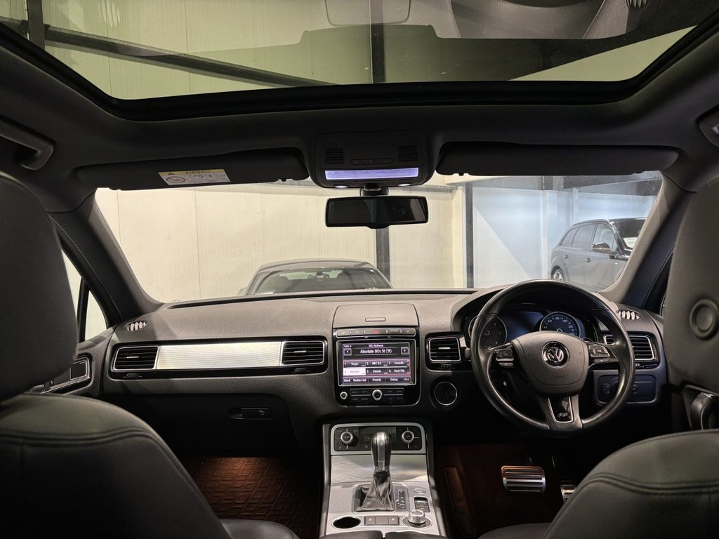 USED 2015 65 VOLKSWAGEN TOUAREG 3.0 TDI V6 BlueMotion Tech R-Line SUV 5dr Diesel Tiptronic 4WD Euro 6 (s/s) (262 ps) DYNAUDIO|PAN ROOF|TOW BAR