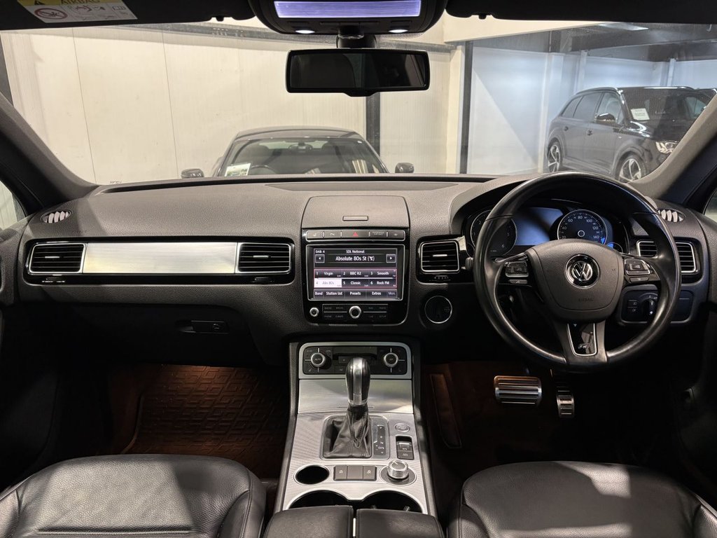USED 2015 65 VOLKSWAGEN TOUAREG 3.0 TDI V6 BlueMotion Tech R-Line SUV 5dr Diesel Tiptronic 4WD Euro 6 (s/s) (262 ps) DYNAUDIO|PAN ROOF|TOW BAR