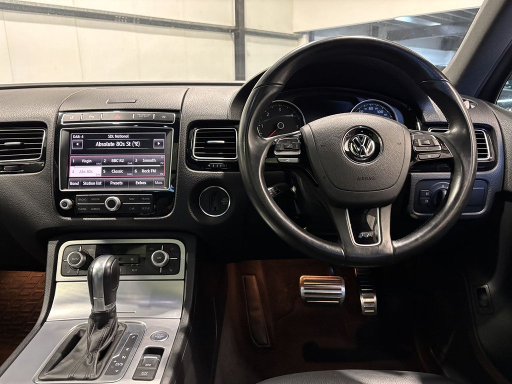 USED 2015 65 VOLKSWAGEN TOUAREG 3.0 TDI V6 BlueMotion Tech R-Line SUV 5dr Diesel Tiptronic 4WD Euro 6 (s/s) (262 ps) DYNAUDIO|PAN ROOF|TOW BAR