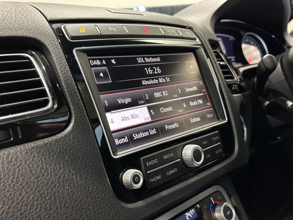 USED 2015 65 VOLKSWAGEN TOUAREG 3.0 TDI V6 BlueMotion Tech R-Line SUV 5dr Diesel Tiptronic 4WD Euro 6 (s/s) (262 ps) DYNAUDIO|PAN ROOF|TOW BAR