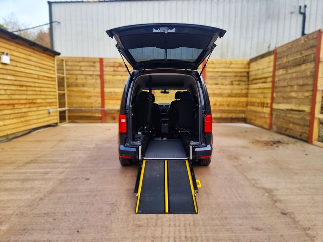 2018 VOLKSWAGEN CADDY LIFE - Photo 3