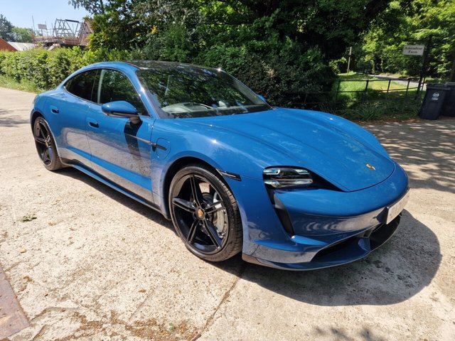 2021 21 Porsche Taycan Performance Plus 93.4kWh Turbo Saloon 4dr Electric Auto 4WD (680 ps)