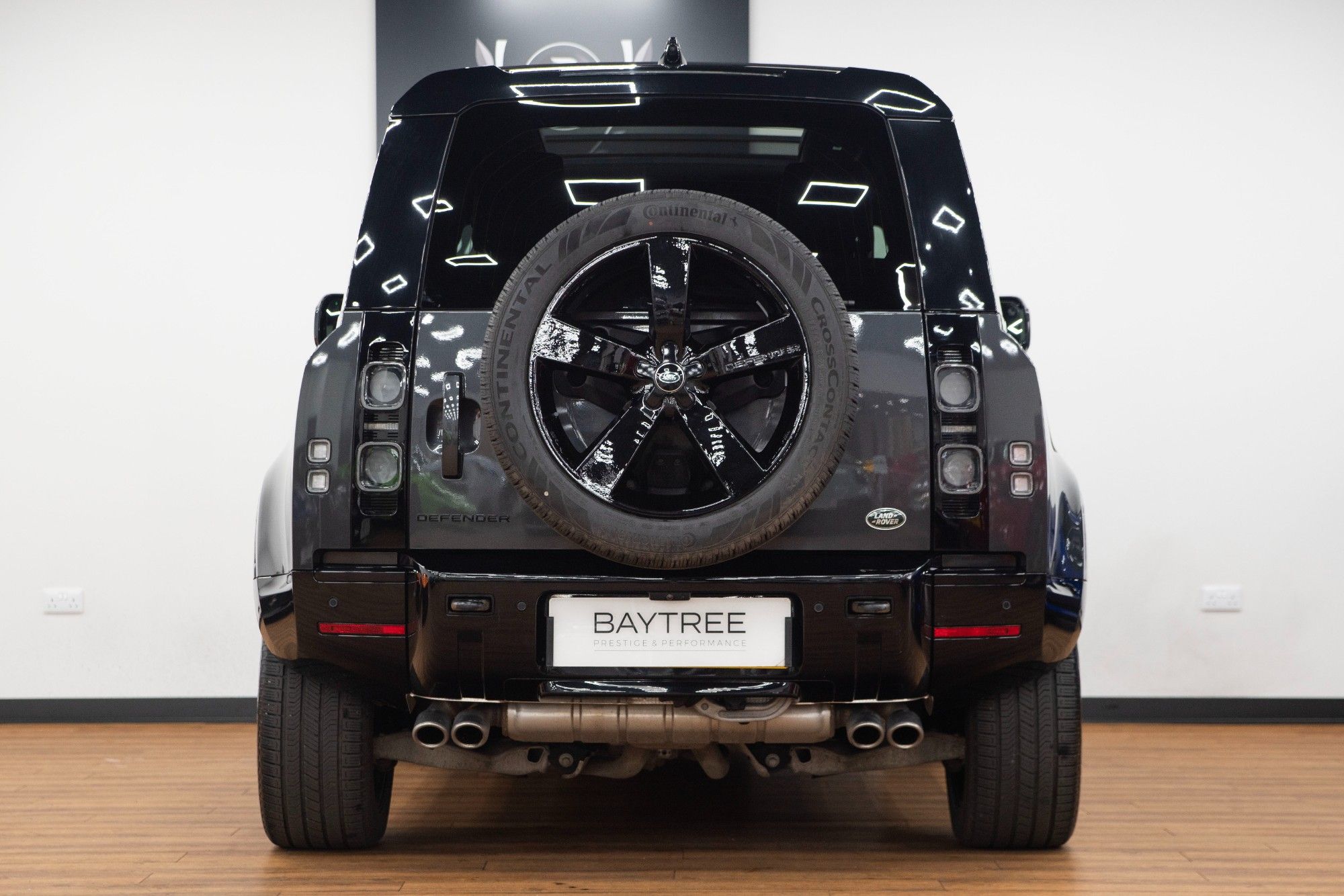 USED 2023 LAND ROVER DEFENDER 5.0 P525 V8 SUV 