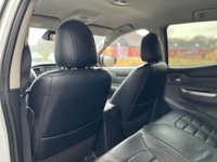 USED 2019 19 MITSUBISHI L200 2.4 DI-D DC Barbarian Black Pickup Double Cab 4dr Diesel Auto 4WD Euro 6 (Roll Top) (181 ps)+NO VAT+1 FORMER KEEPER+2KEYS+FSH+SIDE STEPS+CAMERA+ 2 KEYS+FSH+1 FORMER KEEPER+4WD+NO VAT+PARKING SENSORS+REVERSE CAM+SIDE STEPS+BLACK ALLOYS+ROOF RAILS+LOAD CHROME BARS+BONNET PROTECTOR+LEATHER SEATS+CRUISE+CLIMATE+HPI CLEAR