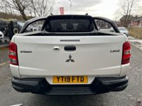 USED 2019 19 MITSUBISHI L200 2.4 DI-D DC Barbarian Black Pickup Double Cab 4dr Diesel Auto 4WD Euro 6 (Roll Top) (181 ps)+NO VAT+1 FORMER KEEPER+2KEYS+FSH+SIDE STEPS+CAMERA+ 2 KEYS+FSH+1 FORMER KEEPER+4WD+NO VAT+PARKING SENSORS+REVERSE CAM+SIDE STEPS+BLACK ALLOYS+ROOF RAILS+LOAD CHROME BARS+BONNET PROTECTOR+LEATHER SEATS+CRUISE+CLIMATE+HPI CLEAR
