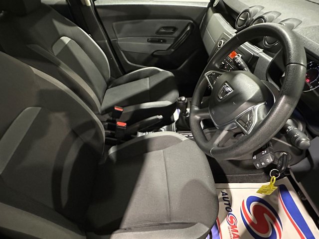 View our DACIA DUSTER