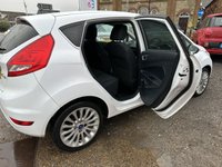 USED 2011 61 FORD FIESTA 1.4 TDCi DPF Titanium Hatchback 5dr Diesel Manual (107 g/km, 69 bhp) 