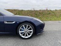 USED 2013 63 JAGUAR F-TYPE 3.0 V6 Convertible 2dr Petrol Auto Euro 5 (s/s) (340 ps) DARK SAPPHIRE BLUE METALLIC WITH A CREAM LEATHER INTERIOR - JUST 13,000 MILES FROM NEW - HEATED SEATS