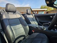 USED 2016 16 FORD MUSTANG 2.3T EcoBoost Convertible 2dr Petrol SelShift Euro 6 (317 ps) Custon pack one and shaker pro