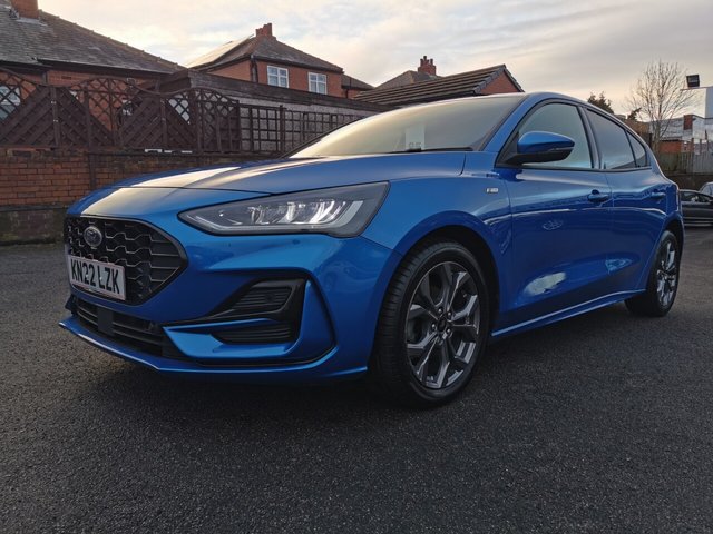 2022 FORD FOCUS - Photo 3