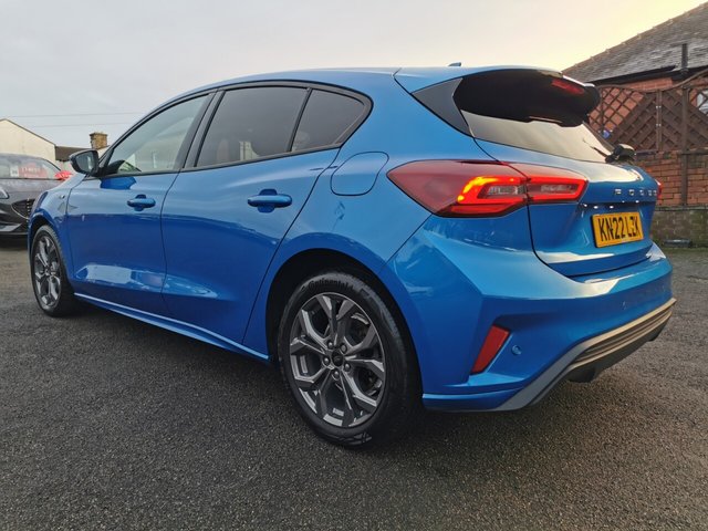 2022 FORD FOCUS - Photo 5