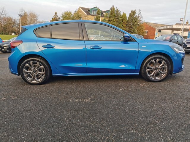 2022 FORD FOCUS - Photo 8