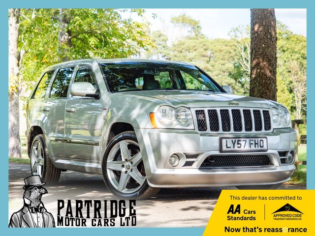 View our Jeep Grand Cherokee 6.1 SRT8 SUV 5dr Petrol Automatic 4WD (388 g/km, 420 bhp)