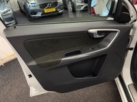 USED 2015 65 VOLVO XC60 2.0 D4 R-Design Nav SUV 5dr Diesel Manual Euro 6 (s/s) (190 ps) UK DELIVERY FLAT FEE &pound;175 (SUBJECT TO DEAL) *OVER 100 IMAGES ON OUR WEBSITE*BESPOKE FINANCE ARRANGED*PART EXCHANGE WELCOME*ALL VEHICLES HPI CLEAR