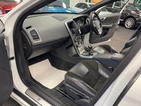 USED 2015 65 VOLVO XC60 2.0 D4 R-Design Nav SUV 5dr Diesel Manual Euro 6 (s/s) (190 ps) UK DELIVERY FLAT FEE &pound;175 (SUBJECT TO DEAL) *OVER 100 IMAGES ON OUR WEBSITE*BESPOKE FINANCE ARRANGED*PART EXCHANGE WELCOME*ALL VEHICLES HPI CLEAR