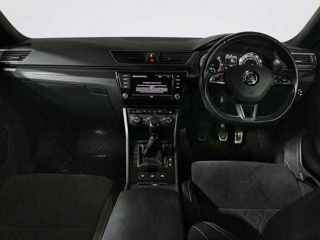 2017 Skoda Superb 2L Sportline 5dr - Photo 2