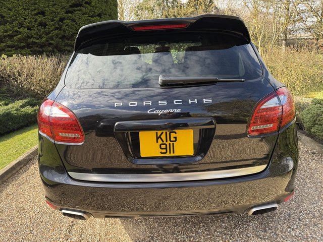 2014 PORSCHE CAYENNE - Photo 11
