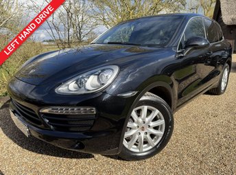 2014 PORSCHE CAYENNE