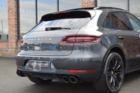 USED 2018 PORSCHE MACAN 3.6T V6 Turbo Performance SUV 5dr Petrol PDK 4WD Euro 6 (s/s) (440 ps) PAN ROOF / BLACK PACK / PDLS