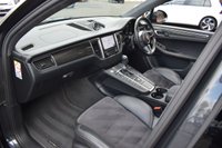 USED 2018 PORSCHE MACAN 3.6T V6 Turbo Performance SUV 5dr Petrol PDK 4WD Euro 6 (s/s) (440 ps) PAN ROOF / BLACK PACK / PDLS