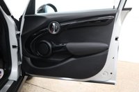 USED 2015 65 MINI HATCH 1.5 Cooper Hatchback 5dr Petrol Manual Euro 6 (s/s) (136 ps) PACKED WITH &pound;3,000 WORTH OF EXTRAS!!