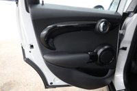USED 2015 65 MINI HATCH 1.5 Cooper Hatchback 5dr Petrol Manual Euro 6 (s/s) (136 ps) PACKED WITH &pound;3,000 WORTH OF EXTRAS!!