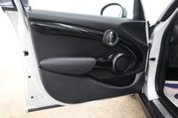 USED 2015 65 MINI HATCH 1.5 Cooper Hatchback 5dr Petrol Manual Euro 6 (s/s) (136 ps) PACKED WITH &pound;3,000 WORTH OF EXTRAS!!