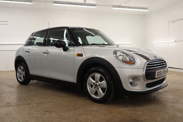 2015 65 MINI Hatch 1.5 Cooper Hatchback 5dr Petrol Manual Euro 6 (s/s) (136 ps)
