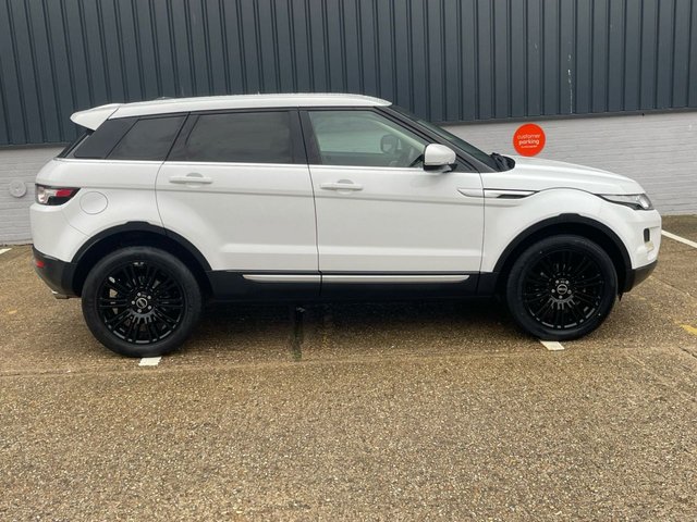 View our LAND ROVER RANGE ROVER EVOQUE