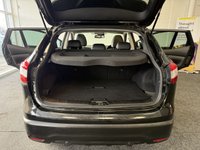 USED 2014 64 NISSAN QASHQAI 1.6 dCi Tekna SUV 5dr Diesel XTRON 2WD Euro 5 (s/s) (130 ps) HEATED SEATS PANROOF 360 CAMRA
