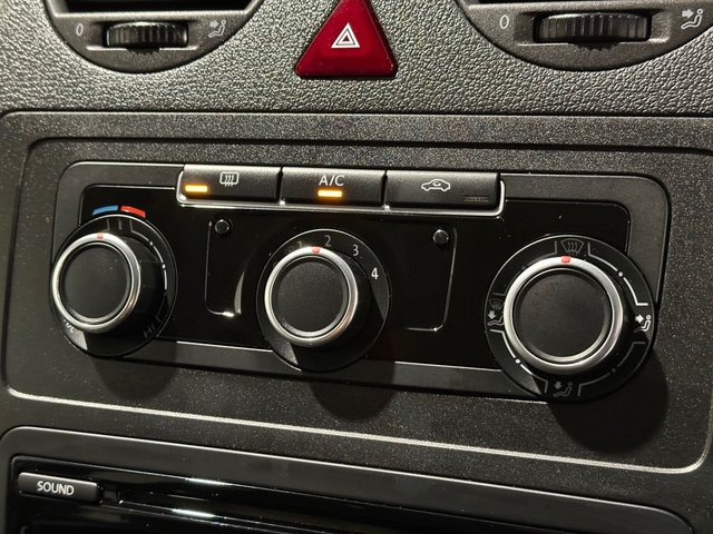 View our VOLKSWAGEN CADDY MAXI LIFE