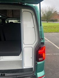 USED 2021 21 VOLKSWAGEN TRANSPORTER 4 BERTH LUXURY CAMPERVAN DSG AUTOMATIC WITH TAILGATE  FULLY UPHOLSTERED SEATS