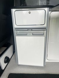 USED 2021 21 VOLKSWAGEN TRANSPORTER 4 BERTH LUXURY CAMPERVAN DSG AUTOMATIC WITH TAILGATE  FULLY UPHOLSTERED SEATS