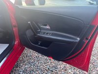 USED 2018 68 MERCEDES-BENZ A-CLASS 1.5 A180d SE Hatchback 5dr Diesel 7G-DCT Euro 6 (s/s) (116 ps) NEW SHAPE + LEATHER + AUTOMATIC