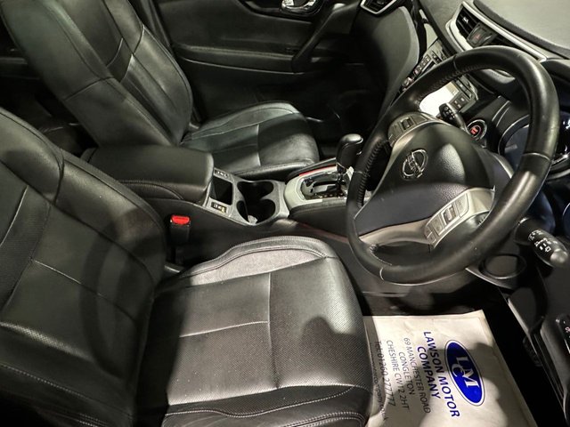 View our NISSAN QASHQAI