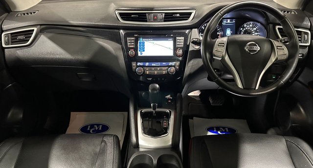 View our NISSAN QASHQAI