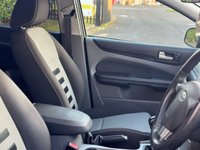 USED 2010 10 FORD FOCUS 1.6 Zetec Hatchback 5dr Petrol Manual (161 g/km, 99 bhp) 