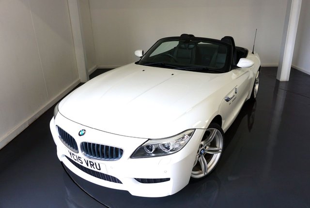 2015 15 BMW Z4 2.0 18i M Sport Convertible 2dr Petrol Manual sDrive-Factory Extras Worth &pound;4,985-2 FORMER KEEPERS FINISHED IN ALPINE WHITE WITH BLACK KANSAS LEATHER UPHOLSTERY-MULTIFUNCTION STEERING WHEEL-19
